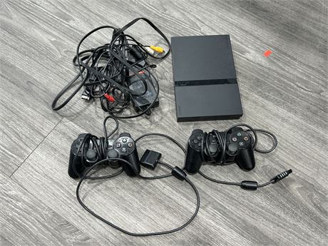 PS2 CONSOLE W/CONTROLLERS & CORDS