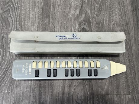VINTAGE HONER MELODICA STUDENT - MADE IN GERMANY