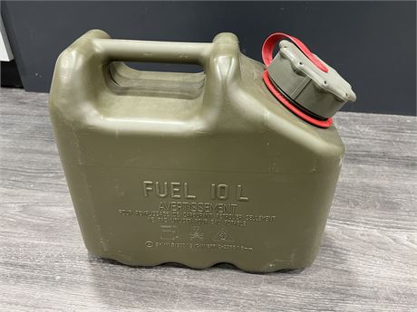 SCEPTER CANADA 10L PLASTIC FUEL CAN (NEVER USED)