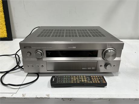 YAMAHA RX-V1500 RECEIVER - POWERS ON