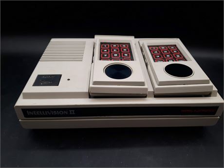 INTELLIVISION 2 CONSOLE - VERY GOOD CONDITION - NO CORDS - UNTESTED