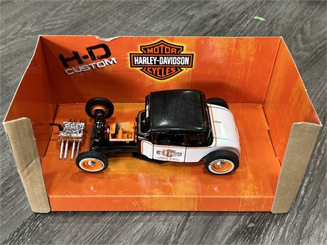 1:24 SCALE HARLEY DAVIDSON 1929 FORD MODEL A DIECAST