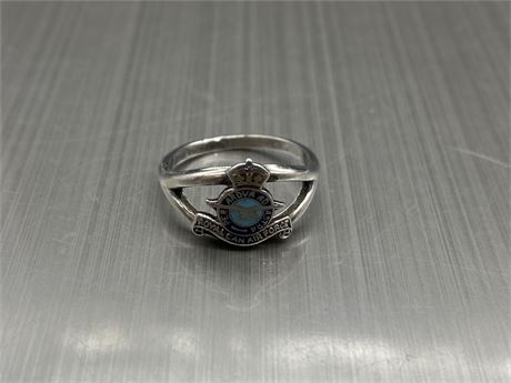 VINTAGE STERLING SILVER ROYAL CANADIANS AIRFORCE RING