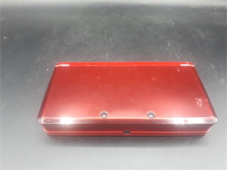 3DS CONSOLE - WON'T TURN ON - NEEDS REPAIRS - AS IS
