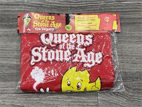 NIP QUEEN OF THE STONE AGE T-SHIRT