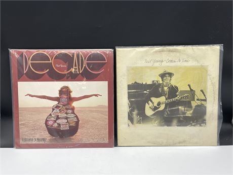 2 NEIL YOUNG RECORDS (PEACE IS A TRIPLE VINYL) - NEAR MINT (NM)