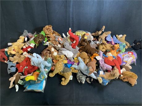 LARGE LOT OF TY STUFFIES