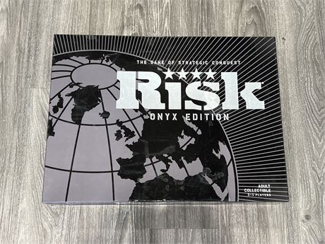 RISK ONYX EDITION COLLECTORS GAME