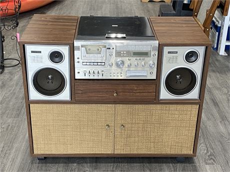 VINTAGE SEARS ELECTRONIC STEREO SYSTEM W/CABINET (36”X17.5”X29.5”)