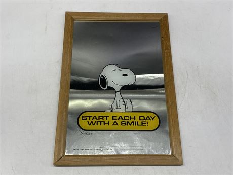 1958 SNOOPY FRAMED MIRROR UNITED FEATURE SYNDICATE INC - 9” X 13”