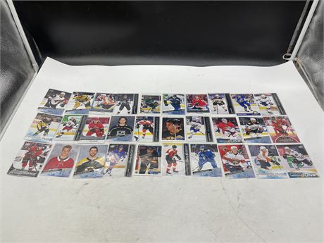 30 YOUNG GUNS RC’S CARDS