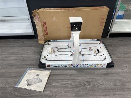 COLECO NHL TABLE HOCKEY WITH BOX & INSTRUCTIONS - CANUCKS FLYING “V” 80’S + PUCK