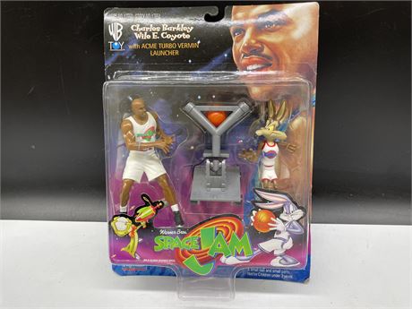 SEALED 1990’S SPACE JAM CHARLES BARKLEY WILE E COYOTE