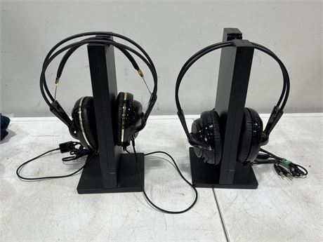 2 PAIRS OF HEADPHONES - UNTESTED / AS IS