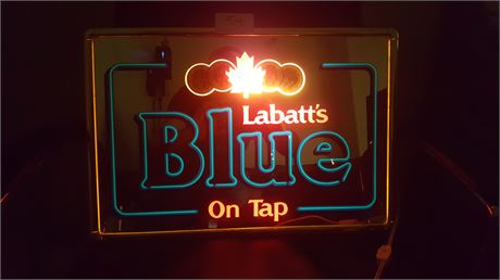 LABATTES BLUE LIGHT UP SIGN (18.5”X12.5”)