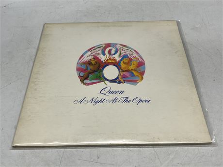 QUEEN - A NIGHT AT THE OPERA - EXCELLENT (E)