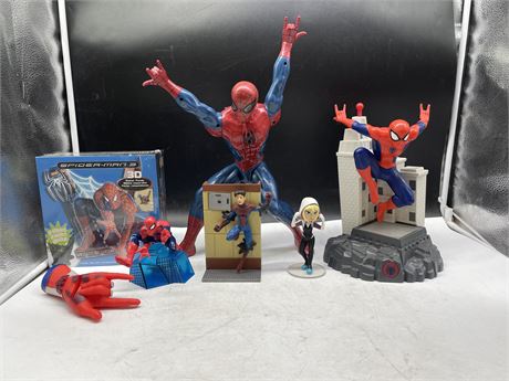 LOT OF 6 SPIDER-MAN TOYS/FIGURES (LARGEST 13”) + SEALED SPIDER-MAN 3 PUZZLE