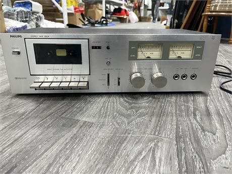 PHILIPS STEREO TAPE DECK 5201 (MADE IN JAPAN) 8”x16”x5”