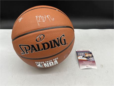 DAMON STOUDAMIRE SIGNED OFFICIAL NBA BALL W/COA