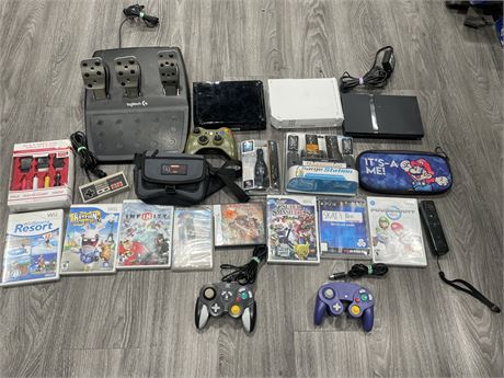 LARGE LOT OF VIDEO GAME ACCESSORIES & CONTROLLERS