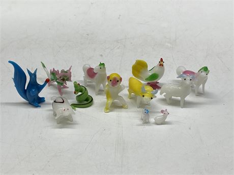 COLLECTION OF 1960’S GERMAN BLOWN GLASS FIGURINES (1”)