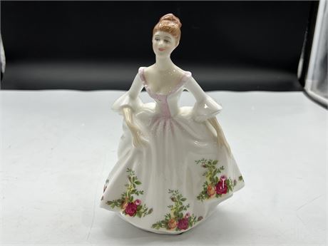 ROYAL DOULTON COUNTRY ROSE FIGURE - EXCELLENT COND. (8”)