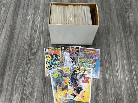 BOX OF BACK ISSUE COMICS - NO DOUBLE