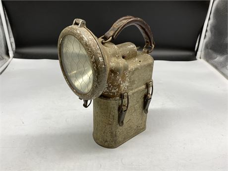 ANTIQUE EXCELLIGHT MINERS LAMP