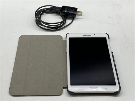 SAMSUNG CELL PHONE TABLET - COMPLETE W/CHARGER & CASE (GOOD CONDITION)