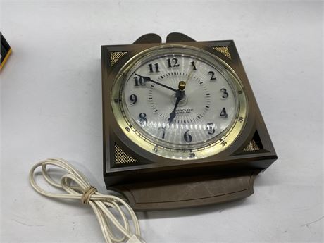 MCM WESTCLOCK WITH LIGHTED DIAL 11”