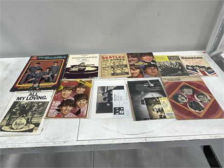 VINTAGE BEATLES COLLECTABLE MAGAZINES LOT