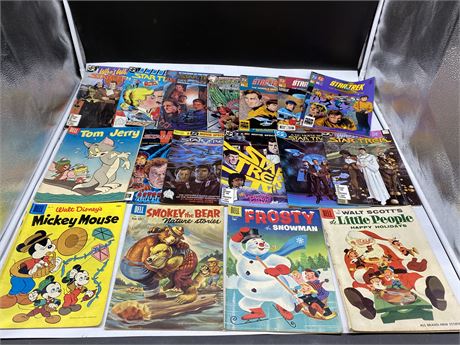(5) 1950s CARTOON COMICS & STAR TREK COMICS