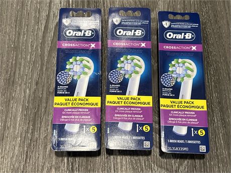 (NEW) ORAL B CROSS ACTION BRUSH HEADS