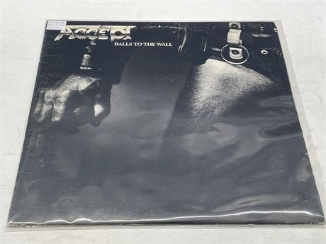 ACCEPT - BALLS TO THE WALL W/OG INNER SLEEVE - EXCELLENT (E)