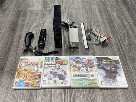 NINTENDO WII COMPLETE W/GAMES (Works)