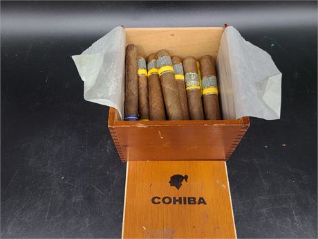 15 COHIBA CIGARS & CASE (DRY)
