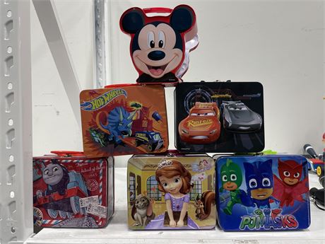 6 METAL LUNCH BOXES (5 WITH MINI PUZZLES INSIDE UNSURE IF COMPLETE)