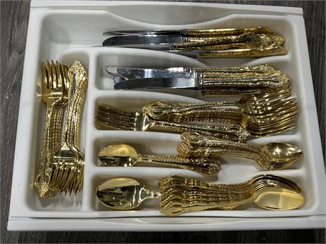 80 PIECE FLATWARE SET FOR 16 PEOPLE GOLD PLATED