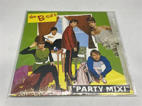 THE B-52s - PARTY MIX - NEAR MINT (NM)