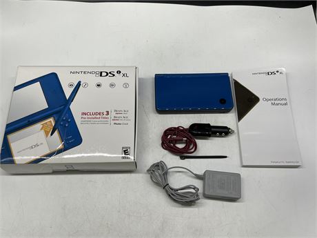 NINTENDO DS XL W/BOX & ACCESSORIES - EXCELLENT WORKING CONDITION