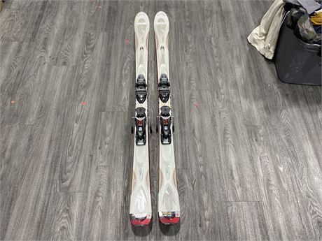 NEW CONDITION K2 RECON 160 SKIS W/ROSSIGNOL BINDINGS