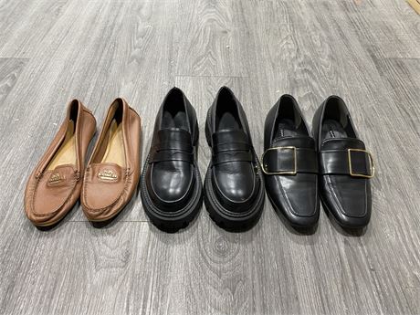 3 PAIRS OF WOMENS FLATS / LOAFERS - SIZES VARY