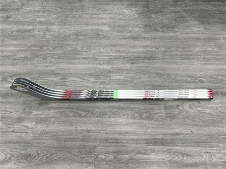 4 BRAND NEW RIGHT HANDED YOUTH. HOCKEY STICKS - SPECS IN PHOTOS