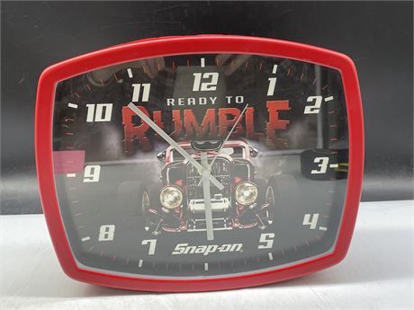 READY TO RUMBLE SNAP-ON CLOCK (12”x10”)