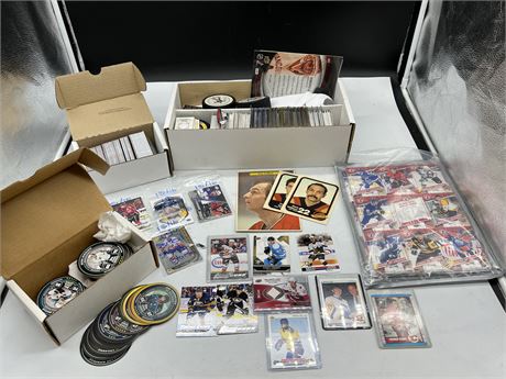 LOT OF NHL CARDS / COLLECTABLES - INCLUDES MANY ROOKIES