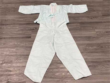 JAPANESE SILK OUTFIT - LIKE NEW CONDITION