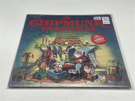 SEALED 1981 - A CHIPMUNKS CHRISTMAS W/16 PAGE BOOKLET