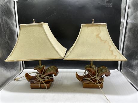 2 MCM TABLE LAMPS (16”)