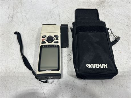 GARMIN GPS45 PERSONAL NAVIGATOR - NEEDS BATTERIES