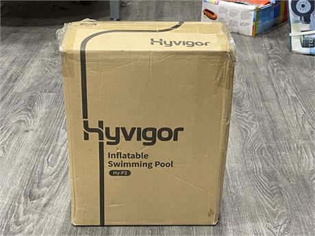 NEW HYVIGOR HYP2 INFLATABLE SWIMMING POOL (118”X71”X20”)